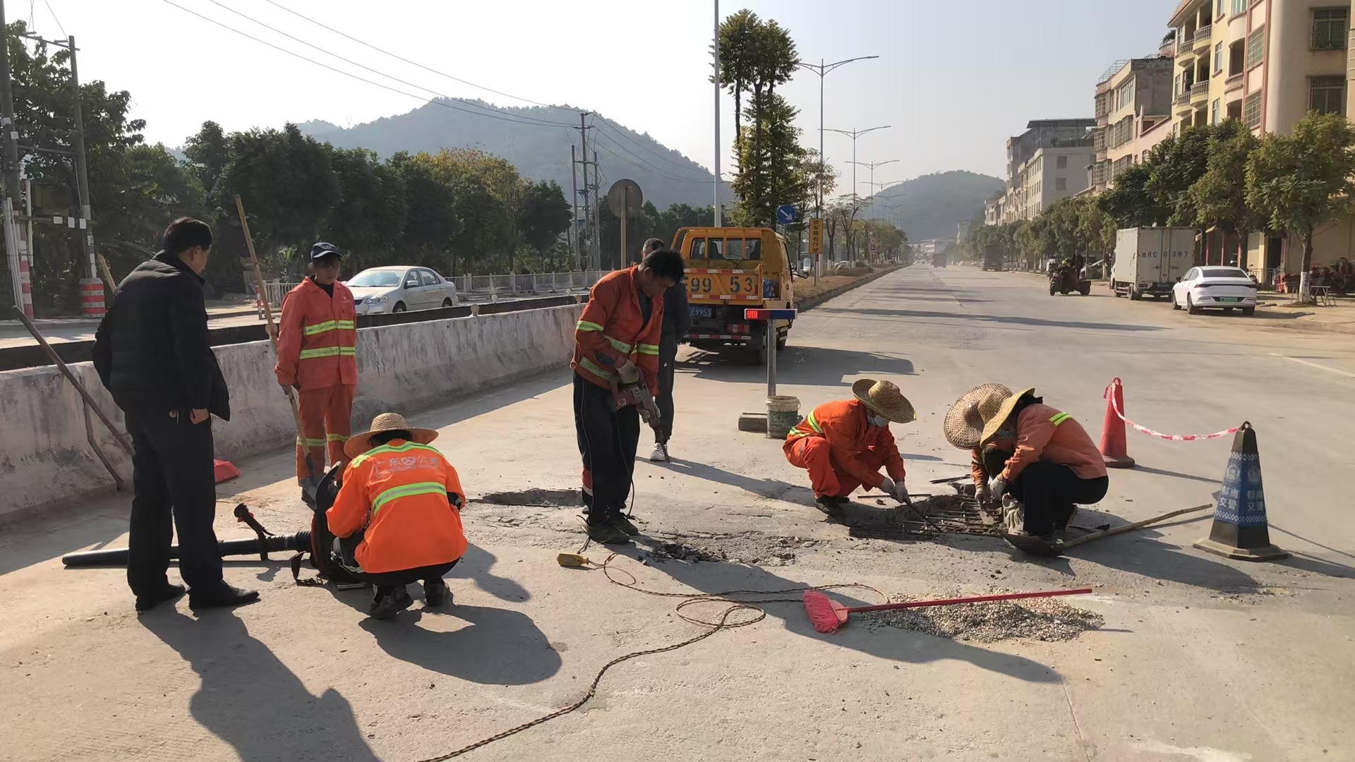 南縣公路事務(wù)中心多措并舉護(hù)航春運平安路.wps_2
