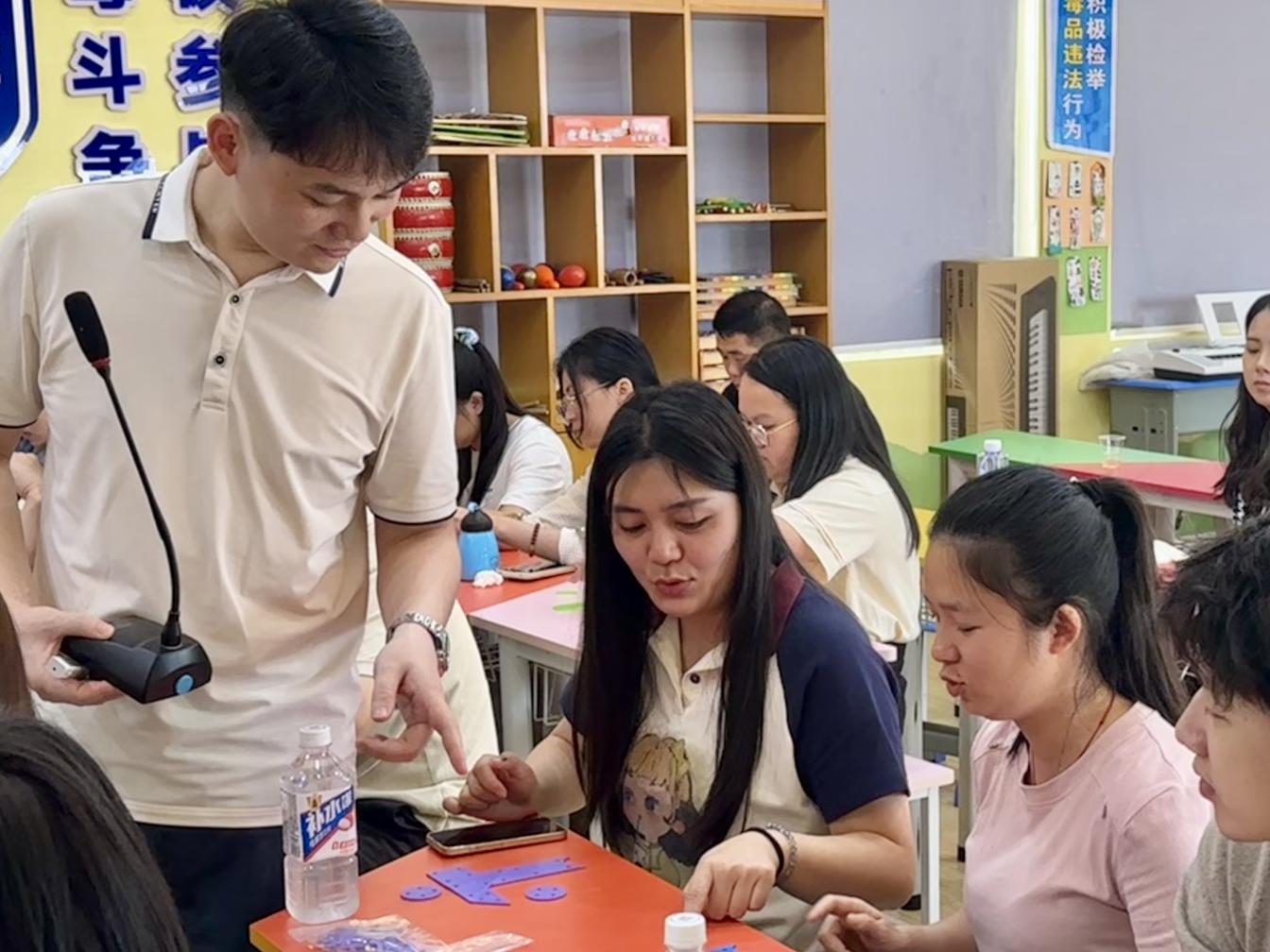 七巧啟智，共促科技教育——云浮市第五屆青少年科技七巧板創(chuàng)意制作競賽教師培訓(xùn)班（郁南站）在都城鎮(zhèn)錦江小學(xué)舉辦5.png